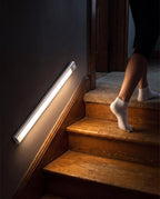 Sensorleuchte im Flur und an der Treppe